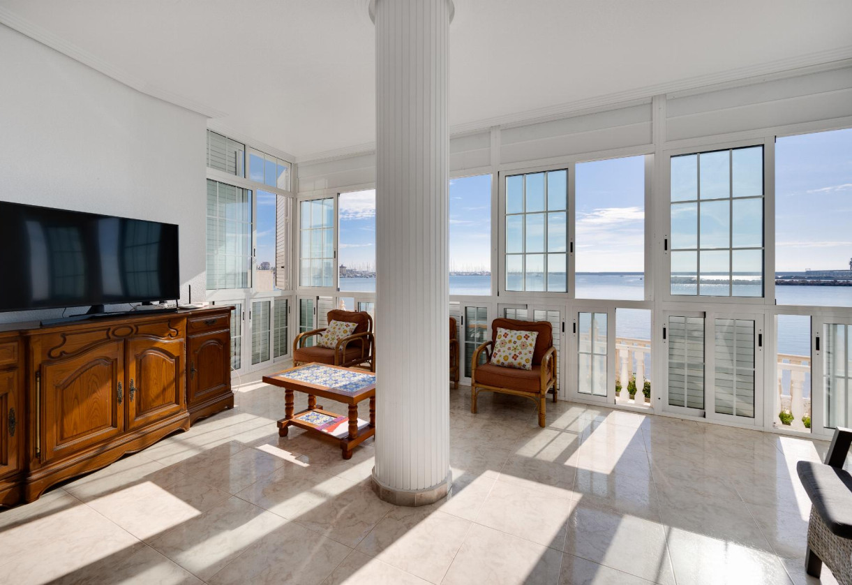 Rynek wtórny · APARTAMENTO · Torrevieja · Playa del Acequión