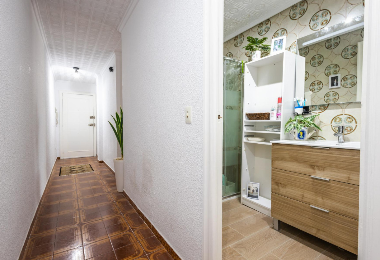 Sale · APARTAMENTO · Torrevieja · Playa del Acequión