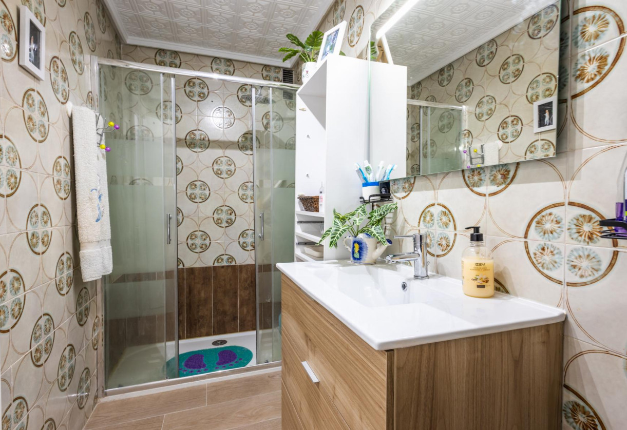 Sale · APARTAMENTO · Torrevieja · Playa del Acequión