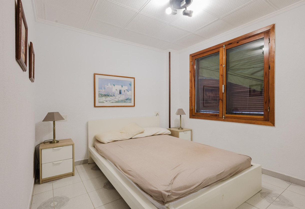 Rynek wtórny · APARTAMENTO · Torrevieja · Playa del Acequión