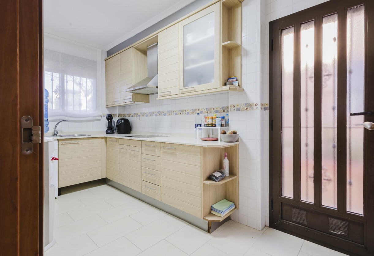 Rynek wtórny · Chalet · Torrevieja · AGUAS NUEVAS