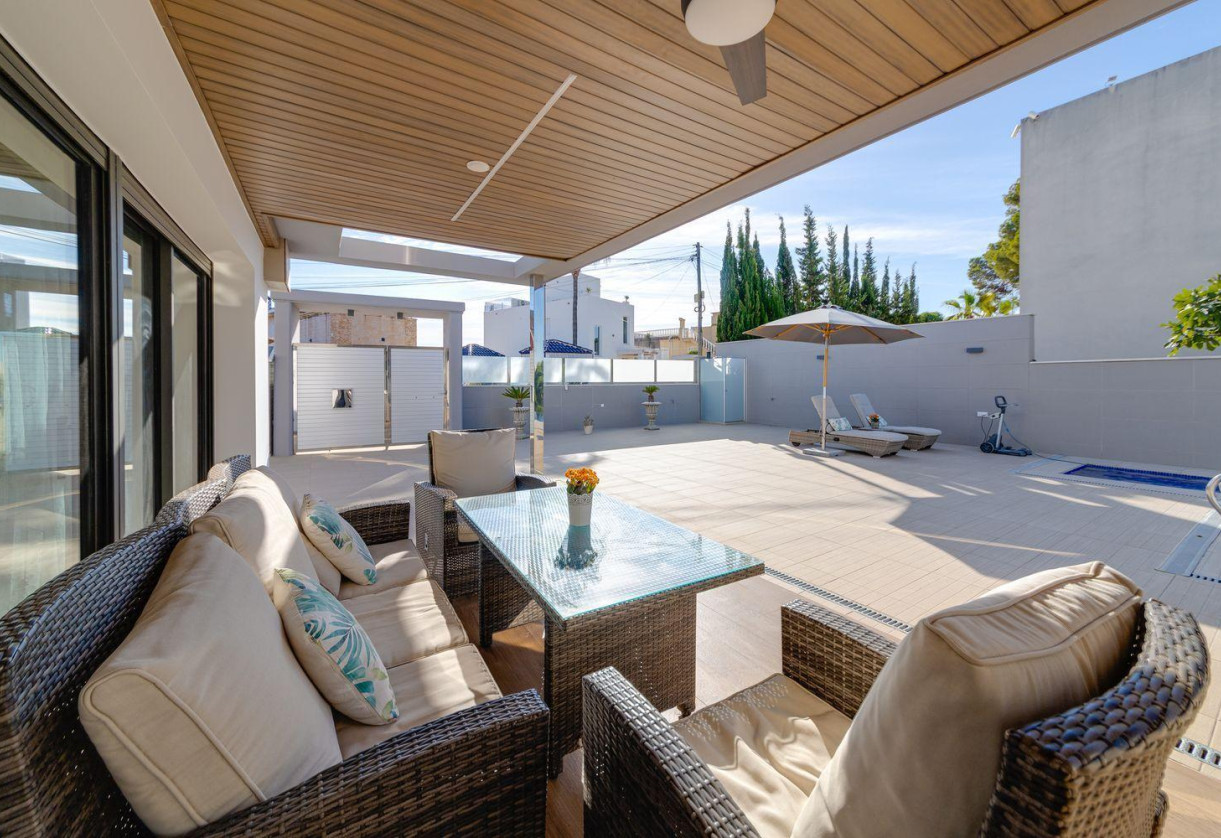 Rynek wtórny · Villa · Torrevieja · Los balcones