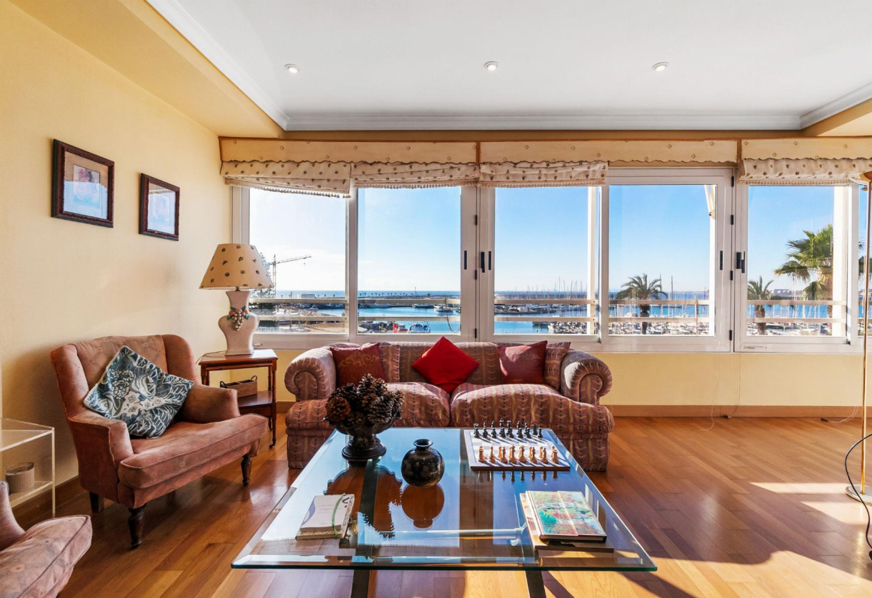 Rynek wtórny · APARTAMENTO · Torrevieja · CLUB NAUTICO TORREVIEJA