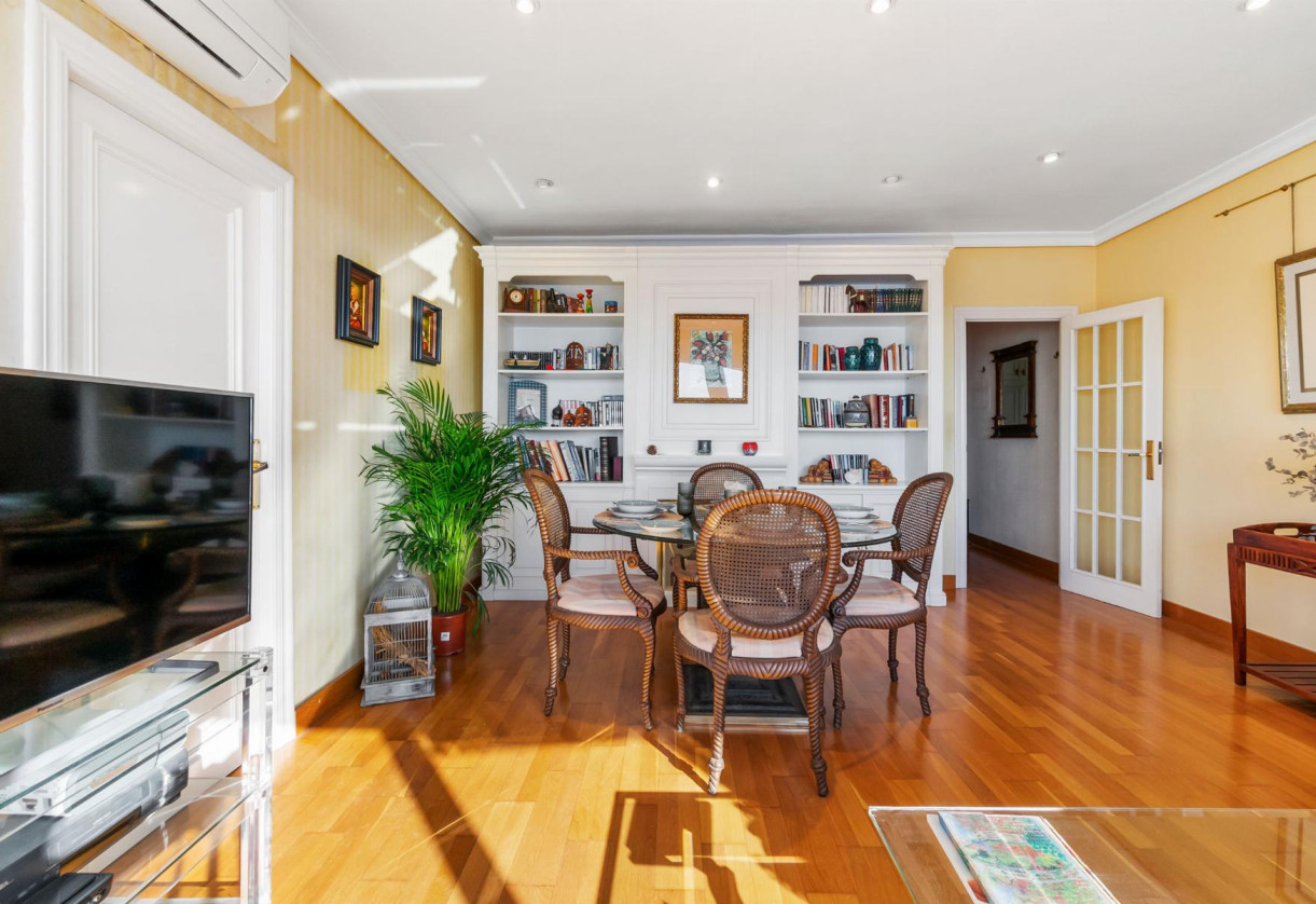 Rynek wtórny · APARTAMENTO · Torrevieja · CLUB NAUTICO TORREVIEJA