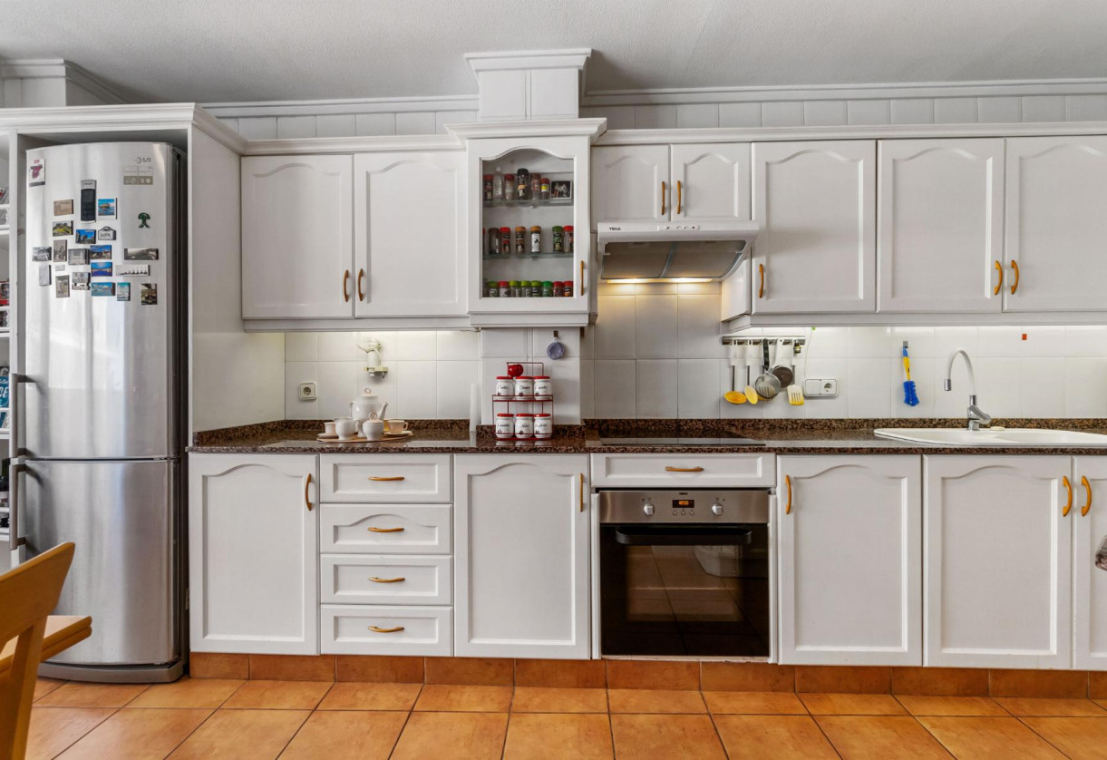 Rynek wtórny · APARTAMENTO · Torrevieja · CLUB NAUTICO TORREVIEJA