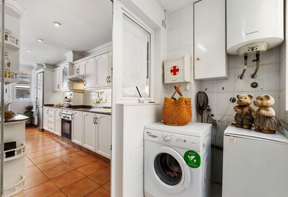 Rynek wtórny · APARTAMENTO · Torrevieja · CLUB NAUTICO TORREVIEJA