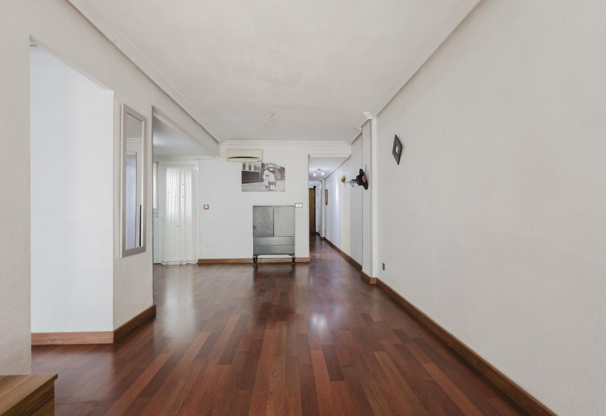 Sale · APARTAMENTO · Torrevieja · Playa del Acequión