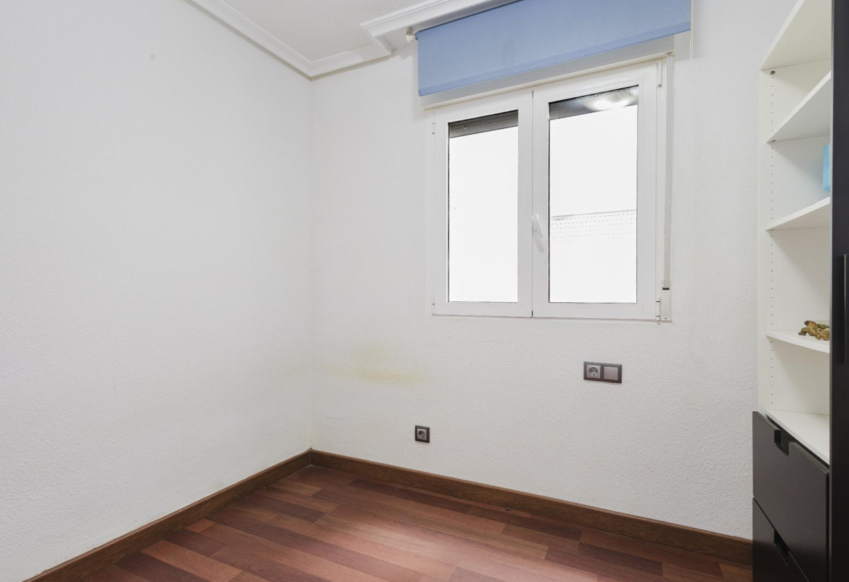 Sale · APARTAMENTO · Torrevieja · Playa del Acequión