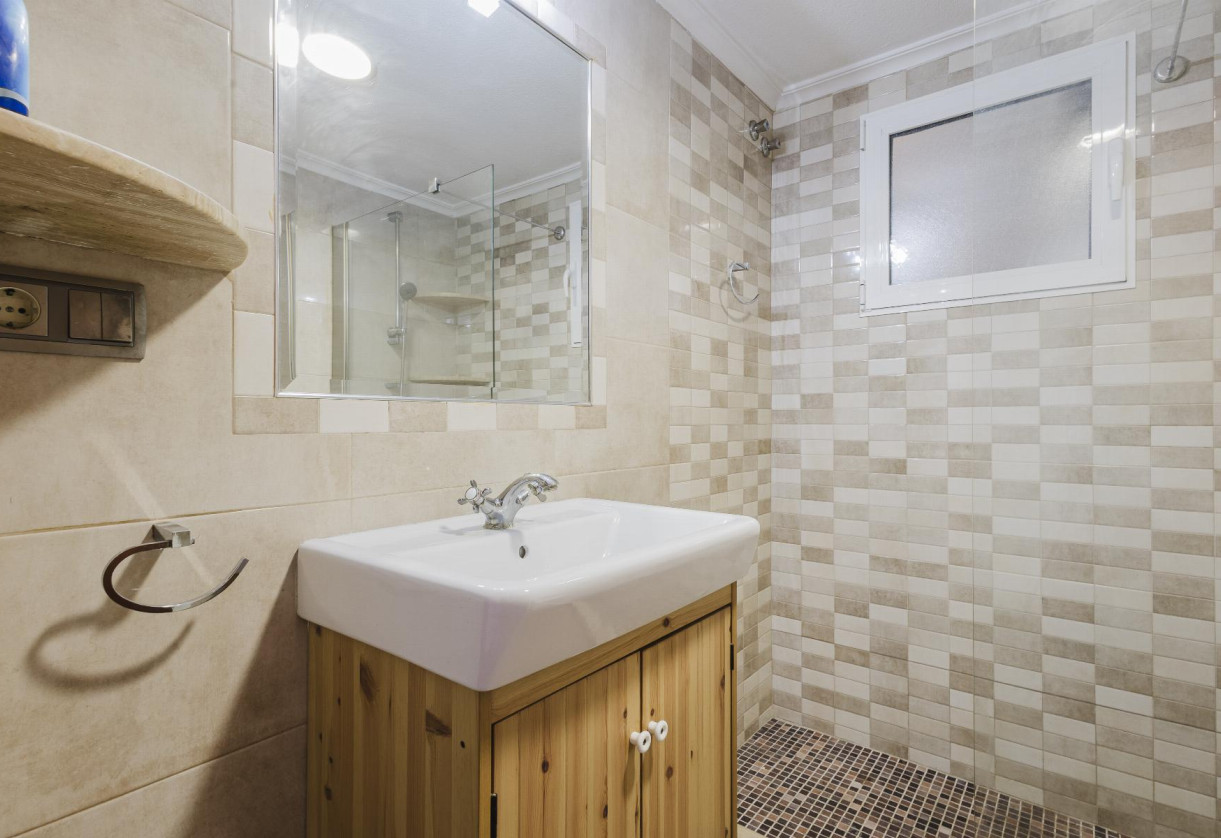 Sale · APARTAMENTO · Torrevieja · Playa del Acequión