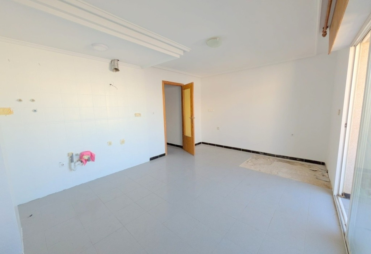 Rynek wtórny · 1. Apartment / flat · Torrevieja · Playa de los locos