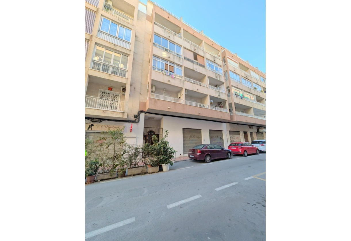 Rynek wtórny · 1. Apartment / flat · Torrevieja · Playa de los locos