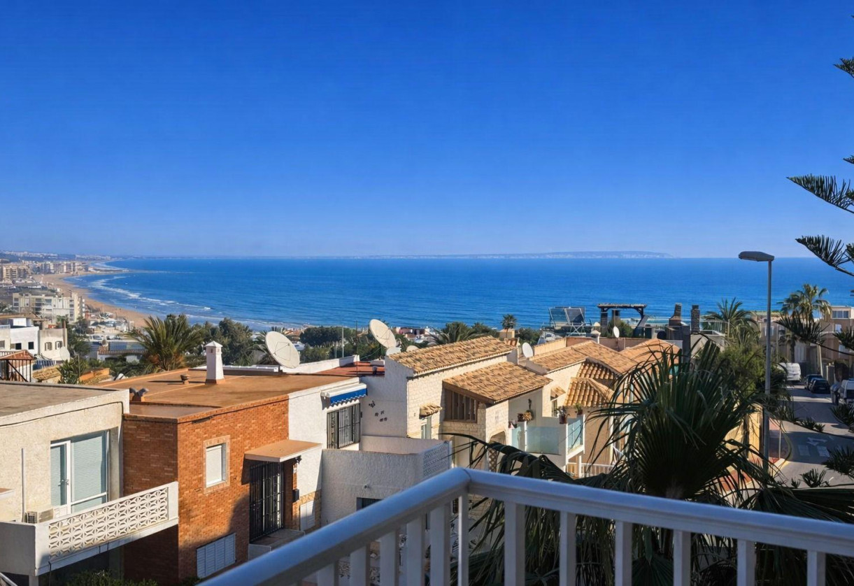 Rynek wtórny · APARTAMENTO · Torrevieja · La mata