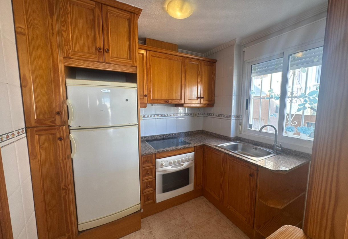 Rynek wtórny · APARTAMENTO · Torrevieja · La mata