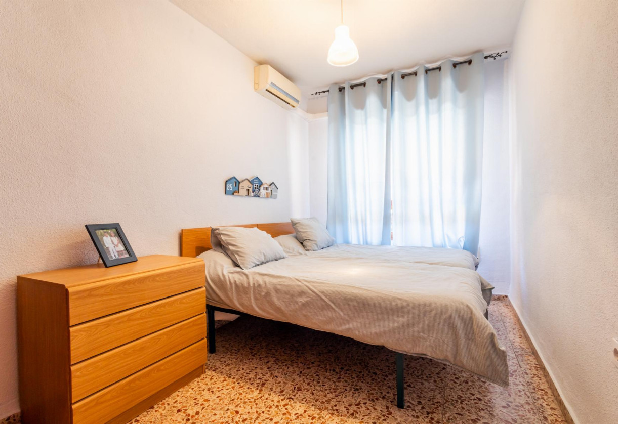 Resale · APARTAMENTO · Torrevieja · playa de los naufragos
