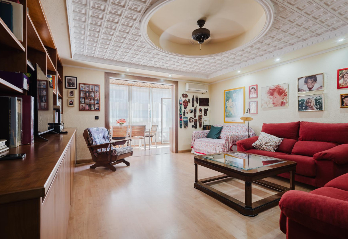 Rynek wtórny · APARTAMENTO · Torrevieja · Playa del Acequión