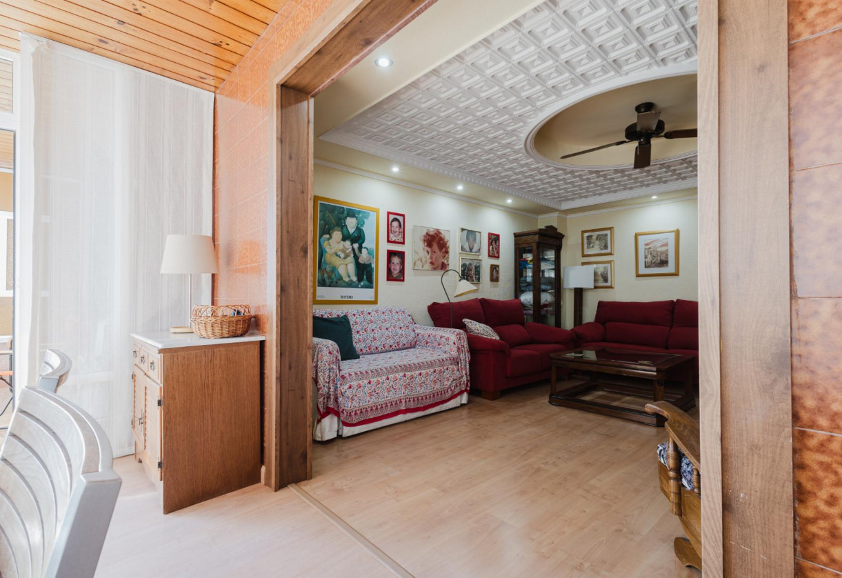 Rynek wtórny · APARTAMENTO · Torrevieja · Playa del Acequión