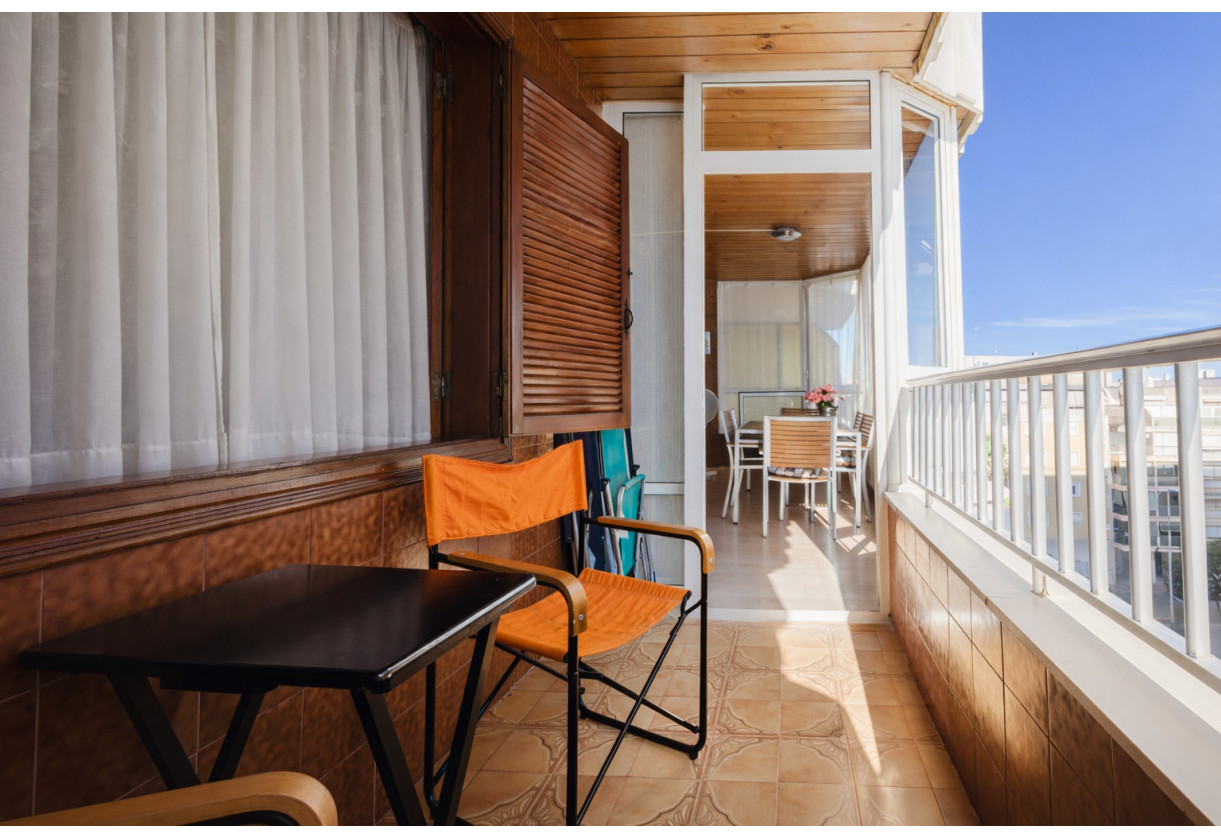 Rynek wtórny · APARTAMENTO · Torrevieja · Playa del Acequión