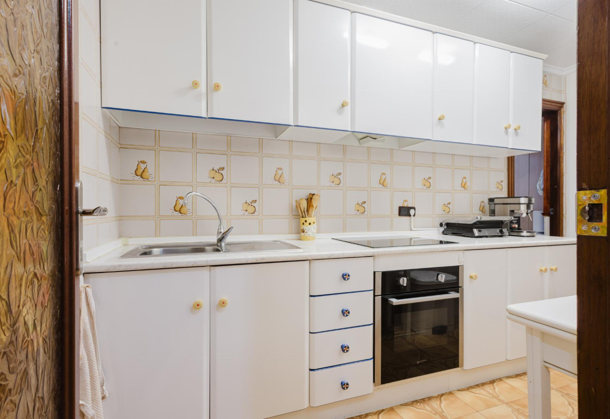 Rynek wtórny · APARTAMENTO · Torrevieja · Playa del Acequión