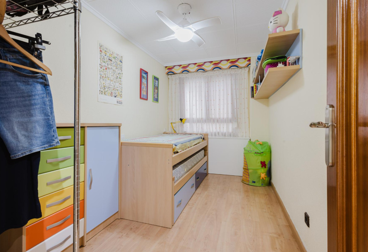 Rynek wtórny · APARTAMENTO · Torrevieja · Playa del Acequión