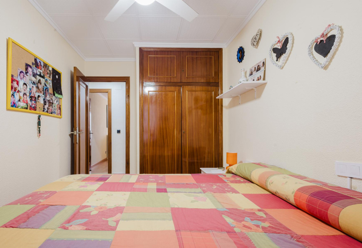 Rynek wtórny · APARTAMENTO · Torrevieja · Playa del Acequión