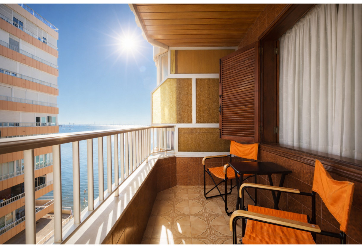 Rynek wtórny · APARTAMENTO · Torrevieja · Playa del Acequión