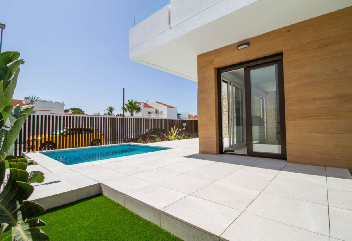 New Build · Villas · Pilar de la Horadada · Mil palmeras