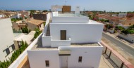 New Build · Villas · Pilar de la Horadada · Mil palmeras