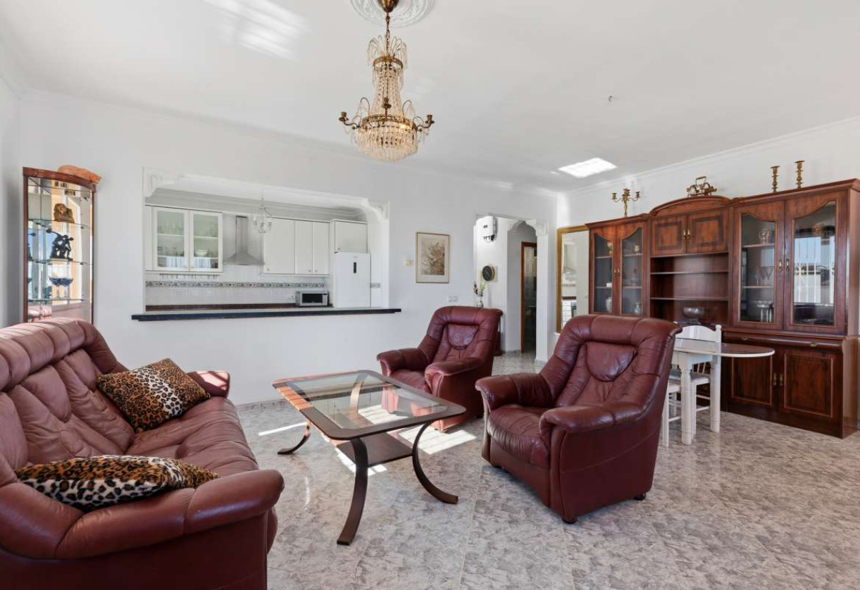 Sale · detached house · Oltamar