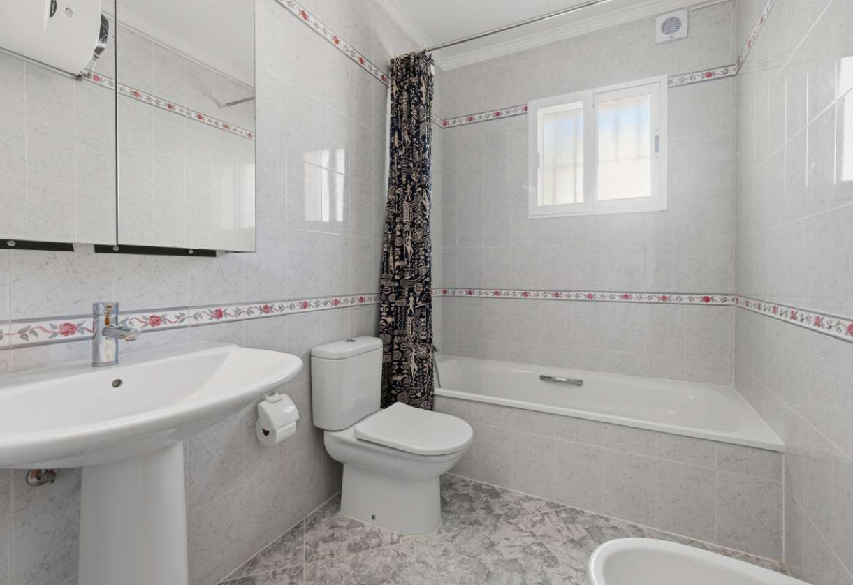 Sale · detached house · Oltamar