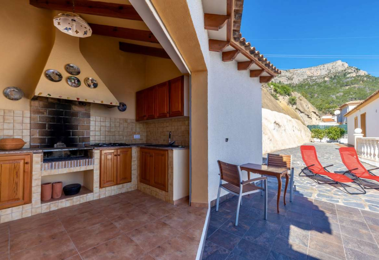 Sale · detached house · Oltamar