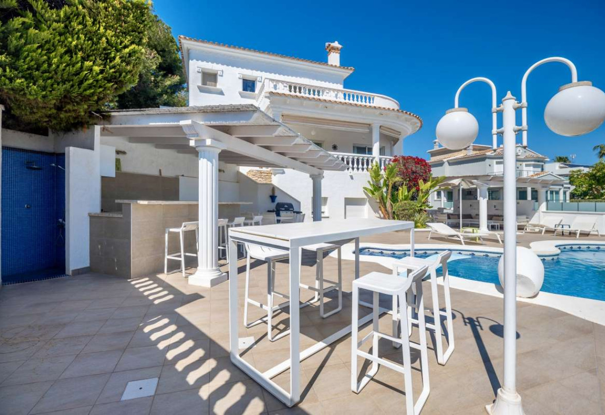 Resale · detached house · Les Bassetes