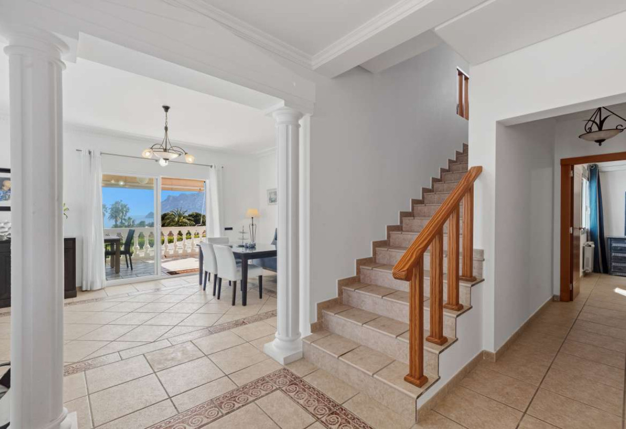 Resale · detached house · Les Bassetes