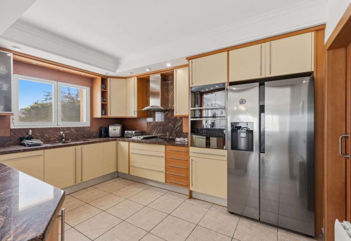 Resale · detached house · Les Bassetes