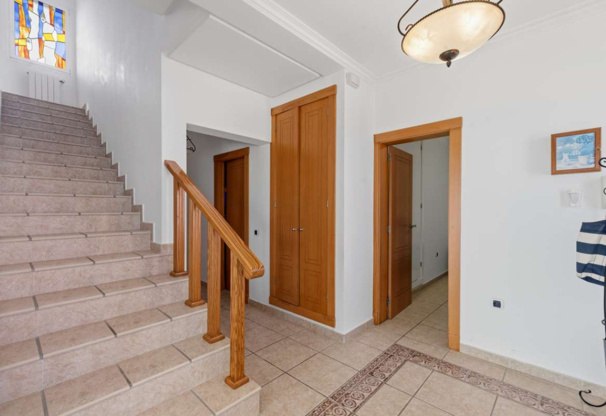 Resale · detached house · Les Bassetes