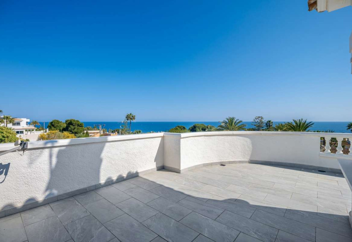 Resale · detached house · Les Bassetes