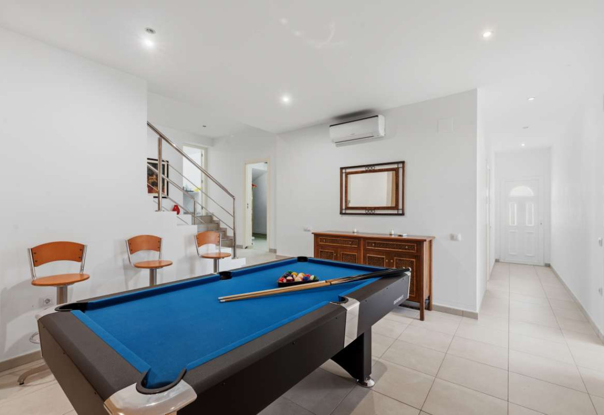 Resale · detached house · Les Bassetes