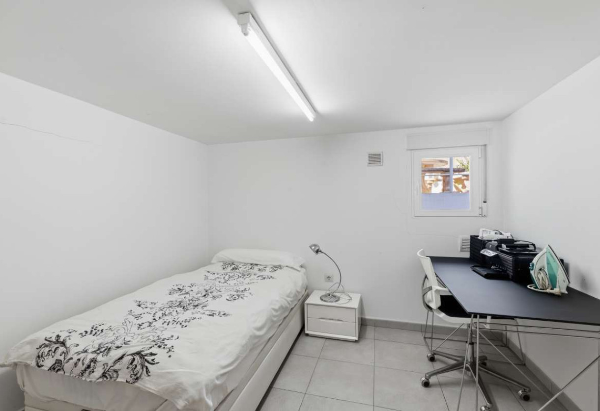 Resale · detached house · Les Bassetes