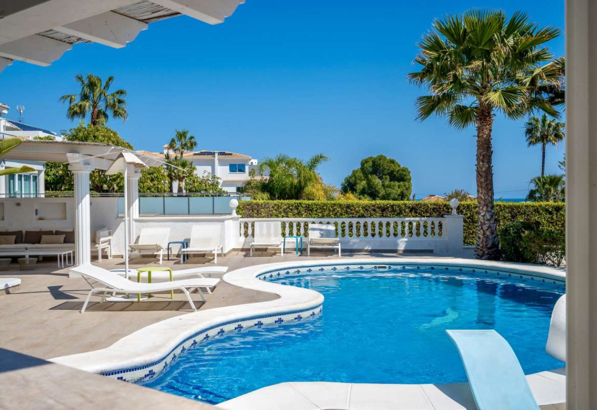 Resale · detached house · Les Bassetes