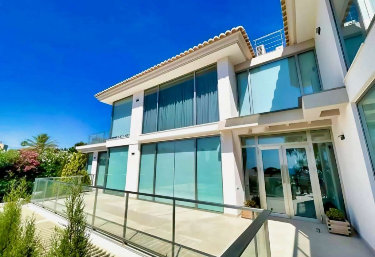 Sale · detached house · Les Bassetes