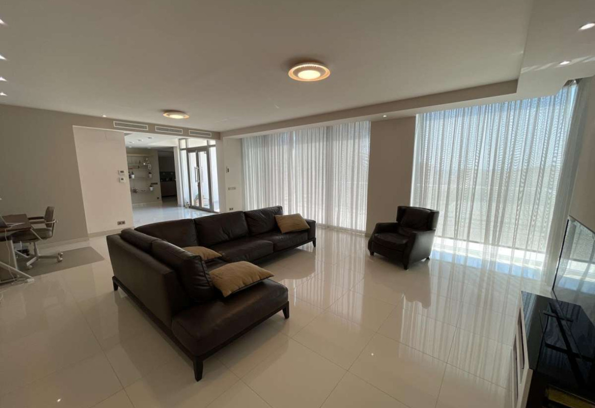 Sale · detached house · Les Bassetes