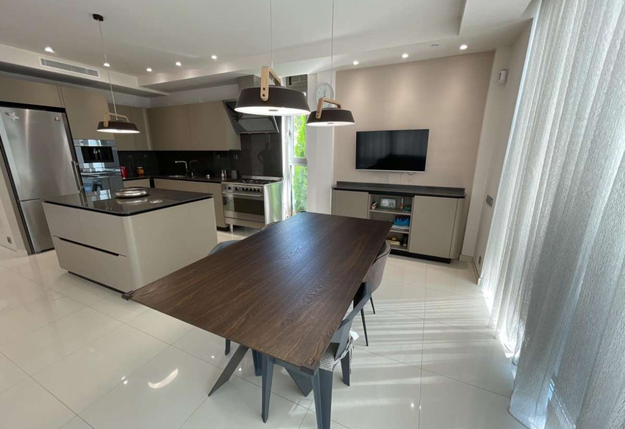 Sale · detached house · Les Bassetes