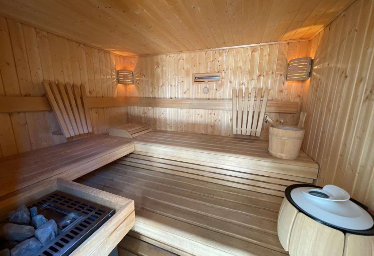 Sale · detached house · Les Bassetes