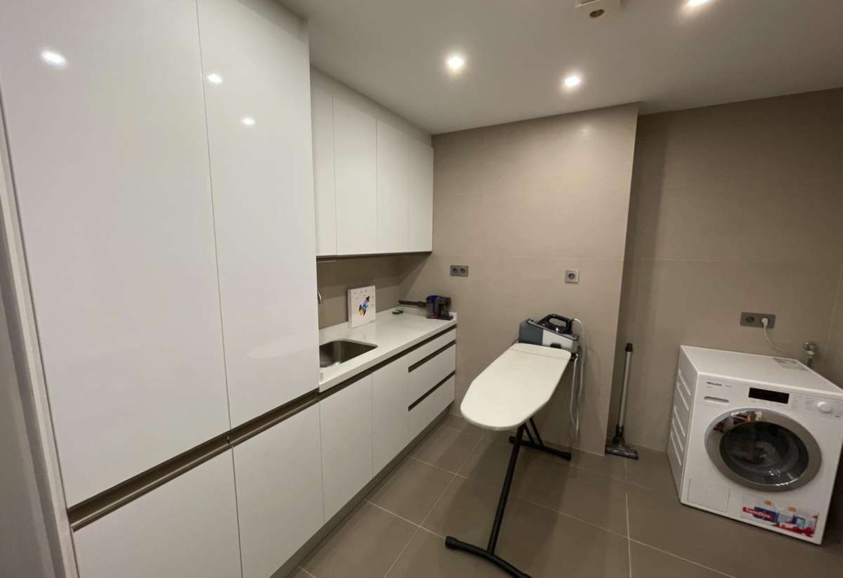 Sale · detached house · Les Bassetes