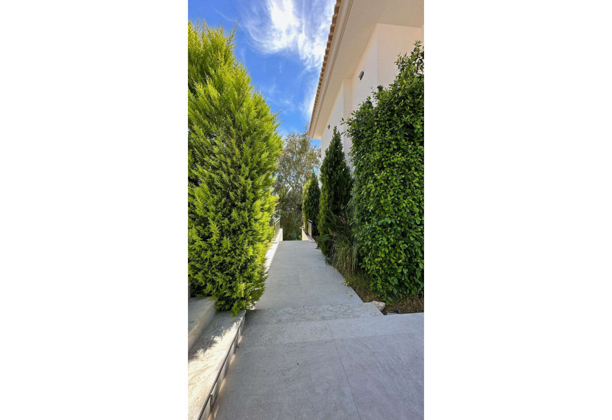 Sale · detached house · Les Bassetes