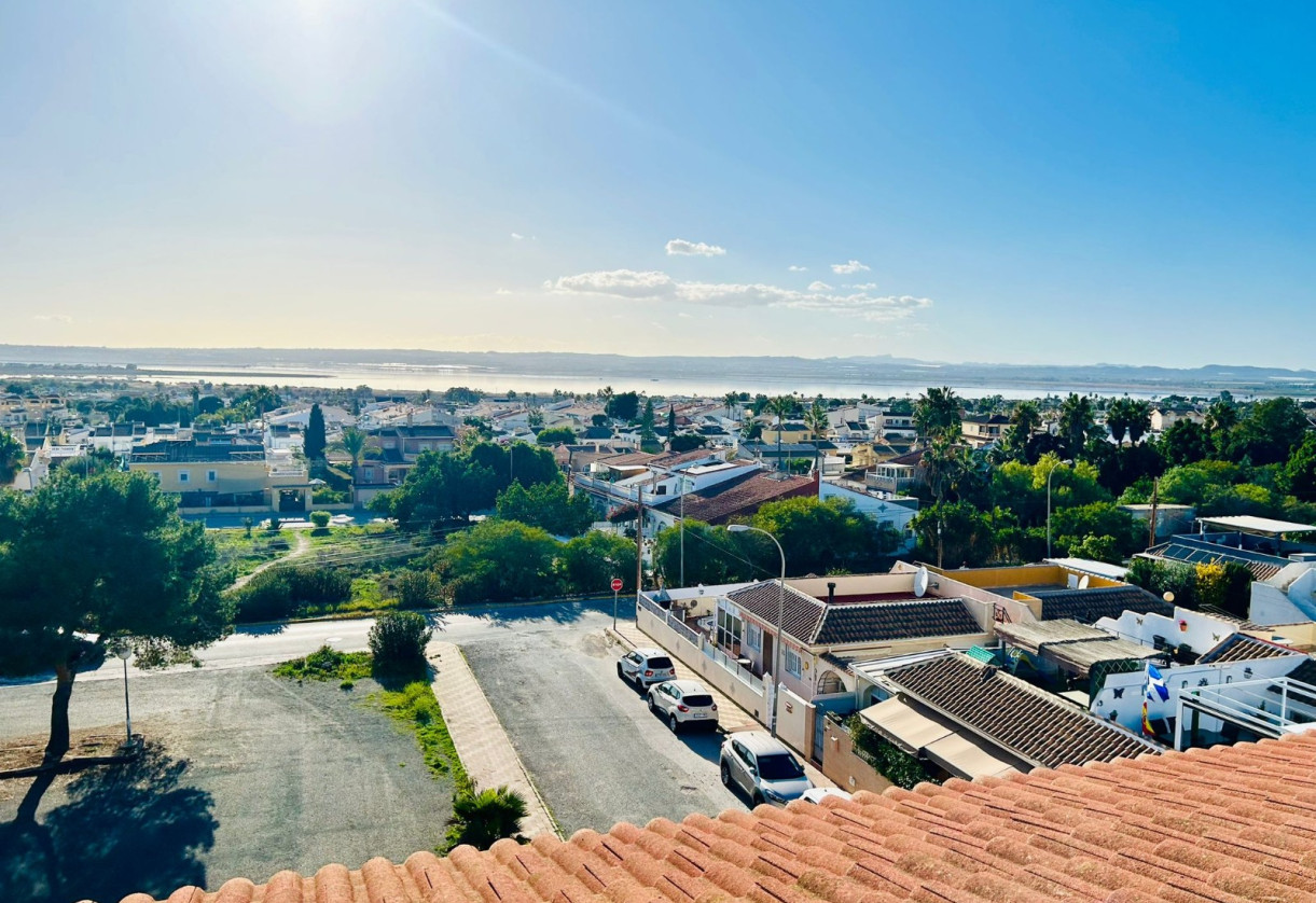 Resale · studio apartment · El Chaparral