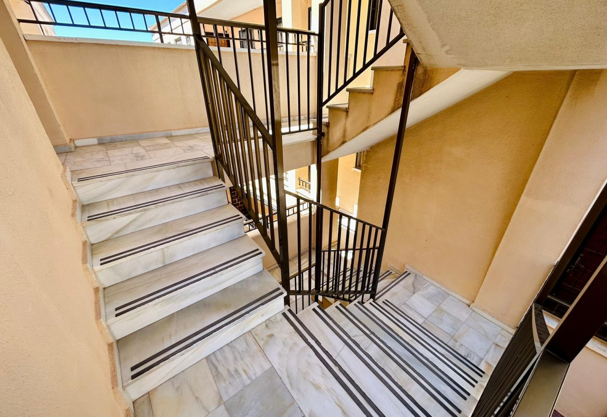 Resale · studio apartment · El Chaparral