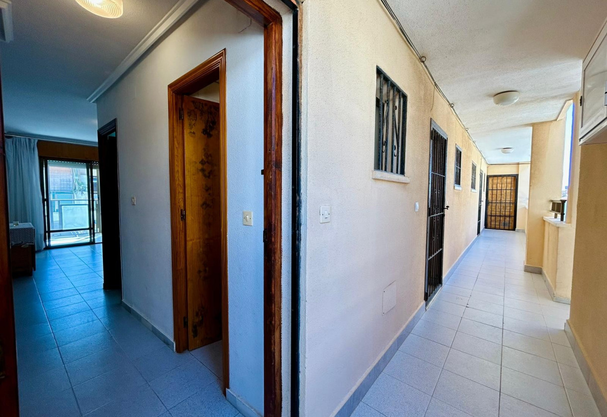 Resale · studio apartment · El Chaparral