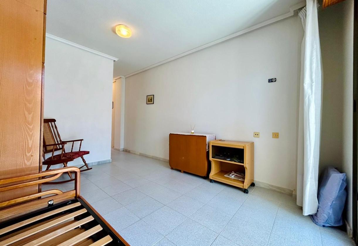 Resale · studio apartment · El Chaparral