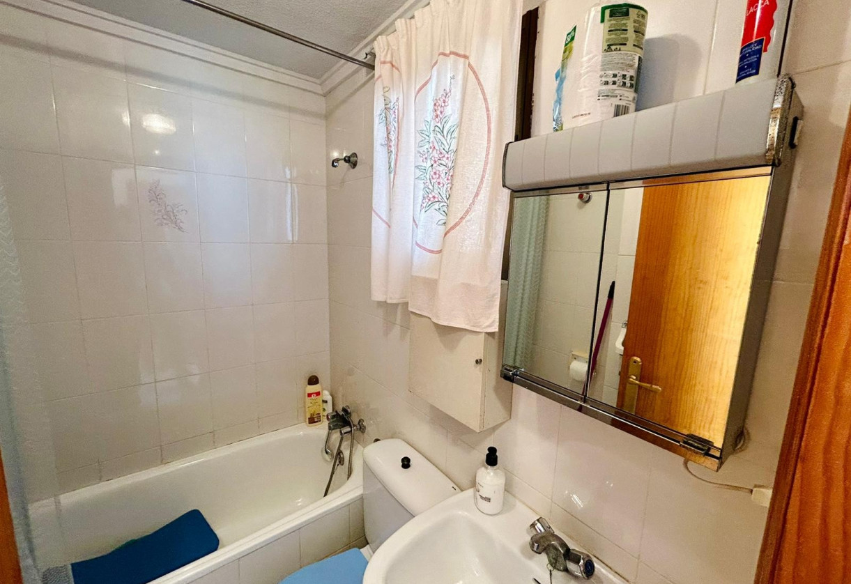 Resale · studio apartment · El Chaparral