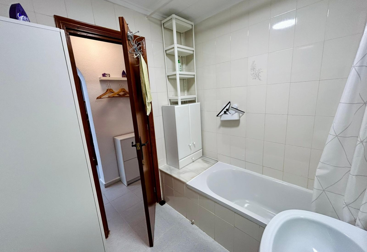 Resale · studio apartment · El Chaparral